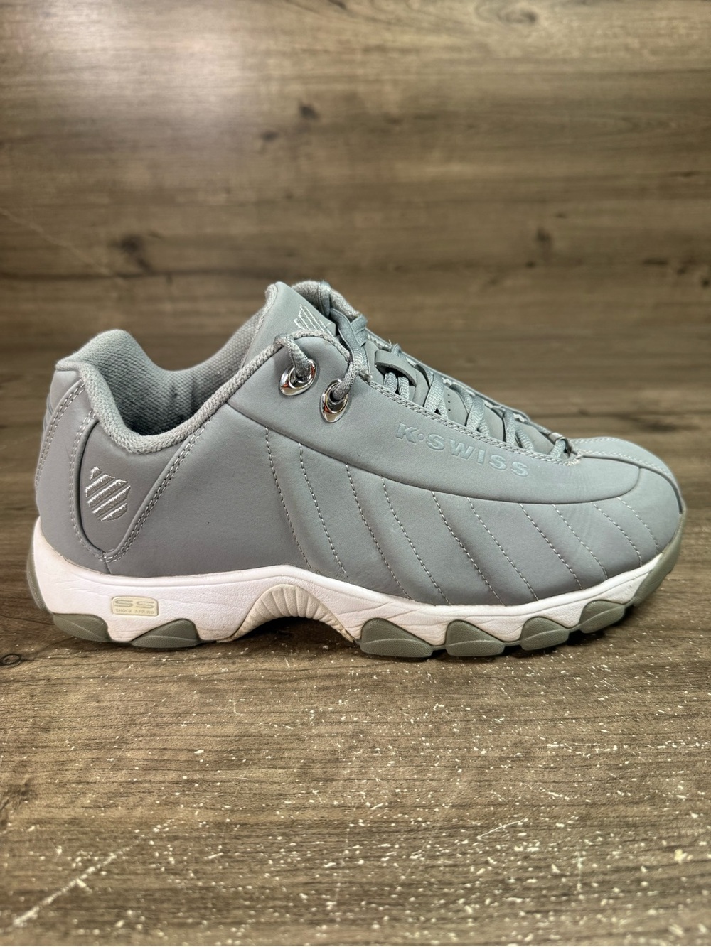 K-Swiss Shock Spring Mens 10 Gray Silver Vintage Athletic Shoes Sneakers 03429